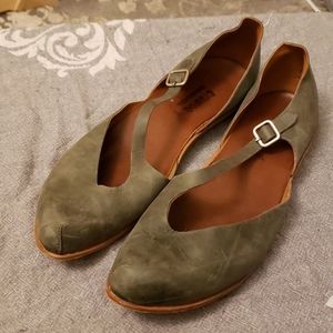 Olive Green Cydwoq Flats Size 11M